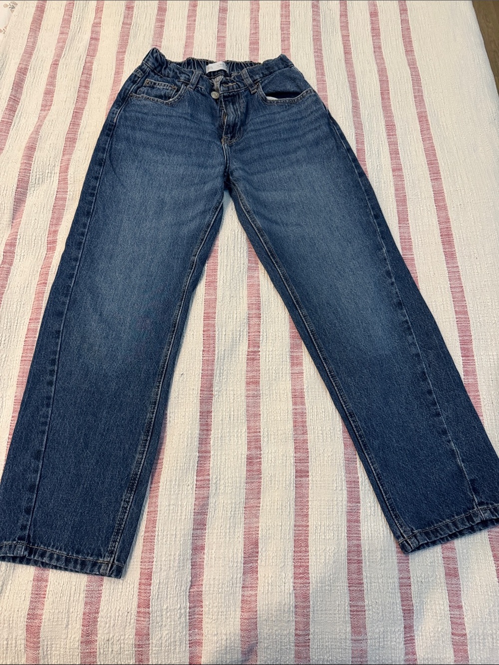 Zara Men's Relaxed Fit Blue Jeans